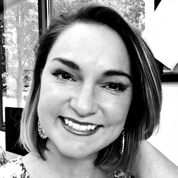 Meet your Posher, Leslie - Picture 1 of 1